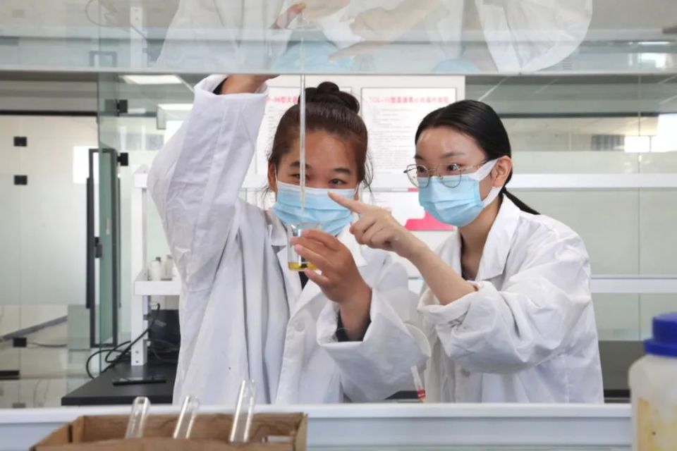 牢記囑托 奮楫前行 破繭成蝶開新局，產業騰飛正當時——五家渠經濟技術開發區生物技術開發邁向高質量發展新征程